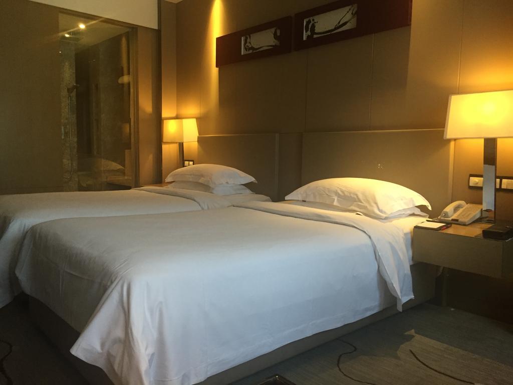 รามาดา บาย วินด์แฮม ซีอาน เบลล์ ทาวเวอร์ Hotel ภายนอก รูปภาพ