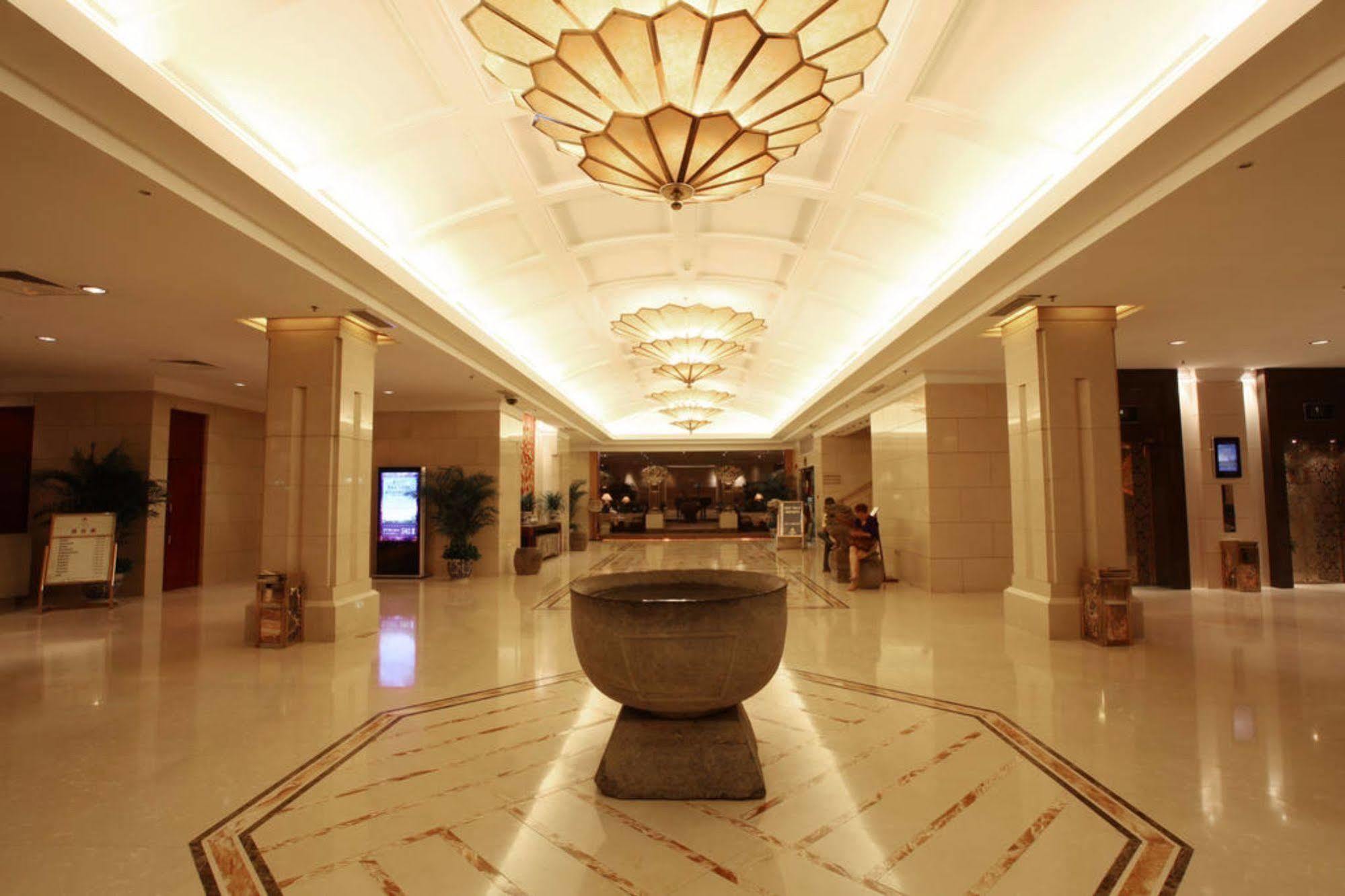 รามาดา บาย วินด์แฮม ซีอาน เบลล์ ทาวเวอร์ Hotel ภายนอก รูปภาพ